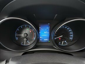 Toyota Auris combi 1.2i 85kW tažné zařízení TOP 34tkm - 16