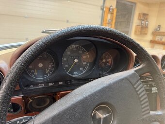 Mercedes-Benz 450 SL - 16