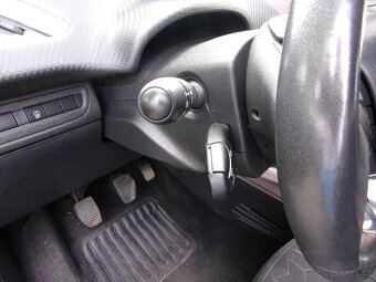 Peugeot 2008 1.2 VTi,navigace,1.majitel,serviskní kniha,TOP - 16
