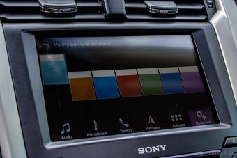 Ford Mondeo 2.0 Hybrid VIGNALE HEV eCVT / AJ NA SPLÁTKY - 16