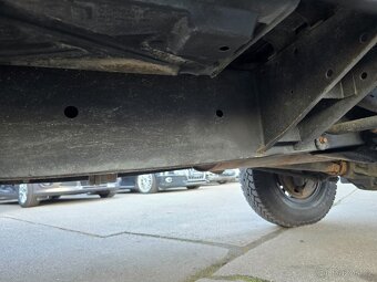 ⭐Land Rover Defender 2.2TD4/1.MAJ/ČR/2015/90KW⭐ - 16