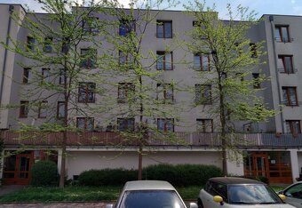 Prodej bytu 3+kk, 83,2 m² + lodžie a balkon, s garářovým stá - 16