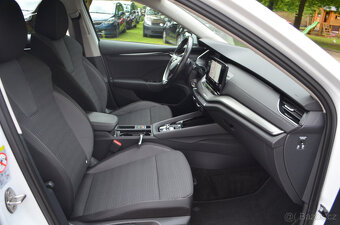 PRODÁM ŠKODA OCTAVIA COMBI IV 2.0TDI DSG 2022 - 16