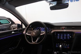 VW Passat B8 2.0 TDI DSG Nez. topení Display Matrix - 16