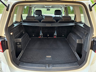 Volkswagen Touran 1.6 TDI 85 kW Highline 7DSG - 16