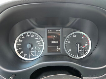 Mercedes-Benz Vito Tourer 4x4, 140 kW, automat, 8 míst - 16