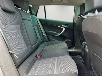 Insignia Kombi 1.6d 136PS PDC BiXen Výhř Nav Tažné Kam 11/16 - 16
