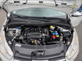 Peugeot 208 - 16