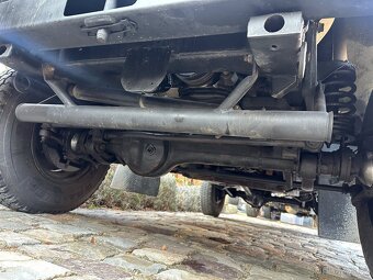 Land Rover Defender 3.5 V8 - 16