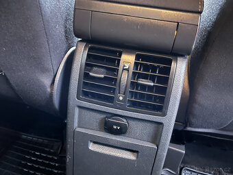 Volkswagen Touran 1.6TDI 77kW 7-Míst 2010 NAVI , KRÁSNÉ - 16