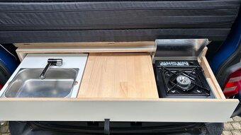 Obytná Vestavba do dodávky CZ Camper Box XL - 16