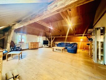 Prodej chalupy 252 m2, pozemek 1418 m2 - 16