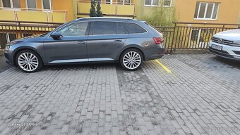 Škoda Superb - 16