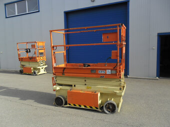 Nůžková pracovní plošina JLG 6RS - 16