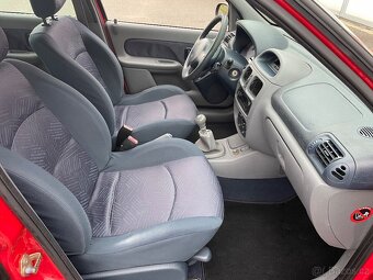 Renault Clio 1.2 16v TechRoad - 16