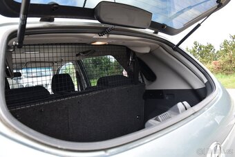 Hyundai Tucson 2.0 CRDi 16V 6st 4WD, DKLIMA, ALU, PDC, ČR - 16