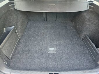 VW Passat B6 Comfortline 1.6 TDI 77 kW, 2010, Nová STK - 16