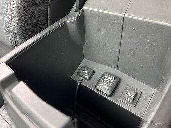 Honda CRV 2013 2.2 i-DTEC 4x4,MANUÁL,TAŽNÉ,SERVIS HONDA - 16