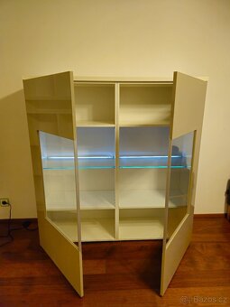 Obyvaci stena + komoda - 16