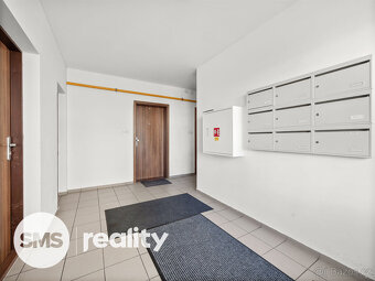 Prodej bytu 1+kk 30 m2 a terasou 24 m2 ve Slavkově u Brna - 16