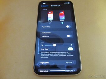iPhone 11 White 64GB JAKO NOVÝ 100% BATERIE - 16