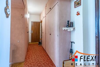 Prodej bytu 2+1 s balkónem, ul. Centrum Karviná, výhled na B - 16