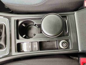Volkswagen Golf 1.6 TDI IQ-DRIVE, DPH, NAVI, DPH - 16
