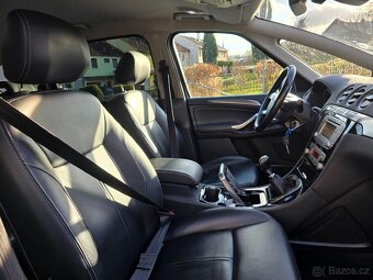 FORD SMAX 2.0TDCi TITANIUM rv2011 KŮŽE TZ PAMĚT ALU LED - 16