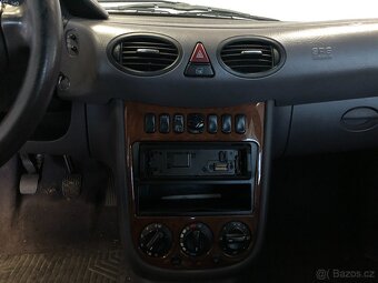 MERCEDES-BENZ A 190I - 16