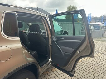VW Tiguan LIFE 2.0TDi 103kW 4x4 DSG serviska - 16