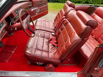 1976 Cadillac Eldorado Convertible - 16