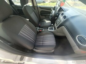 Ford Focus 1.6 TDCi kombi - 16