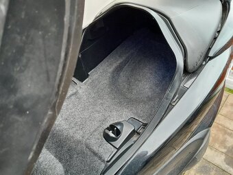 Yamaha Majesty 400, 2009, moc pěkný stav - 16