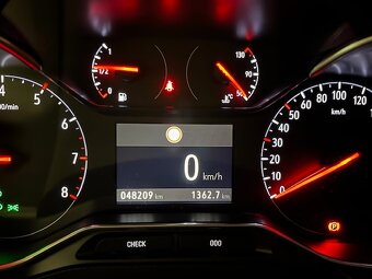 OPEL COMBO Benzin96kW Automat,Tažné,zimní sada kol - 16