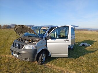 VW transportér T5 Long 2,5 TDI 7 míst. - 16