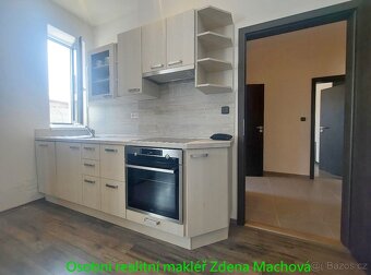 Pronájem zařízeného bytu 2kk, ul. Hornoměcholupská, Praha 10 - 16