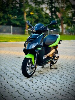 Skútr Piaggio NRG bez ŘP 25 km/h - 16
