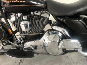 Harley-Davidson Road King - 16