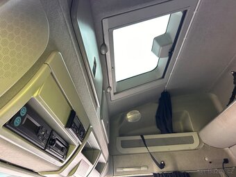 Prodám Iveco Eurocargo 120EL valník + plachta 12t, 1.majitel - 16