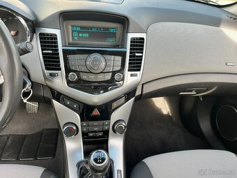 Chevrolet Cruze 1,8 140k, 2011, ČR, 2.MAJ - 16