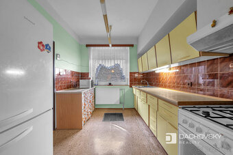 Prodej rodinného domu 112 m², pozemek 1 401 m² - 16