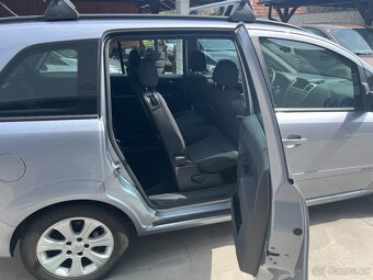 Opel Zafira 1.6i 85KW 1.MAJ. 7 MÍST TEMPOMAT PDC 2X ALU KOLA - 16
