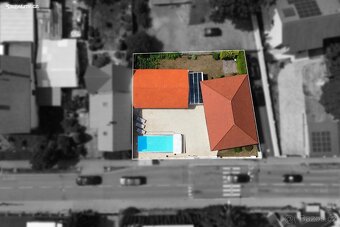 Prodej rodinného domu 197 m², pozemek 621 m² - 16