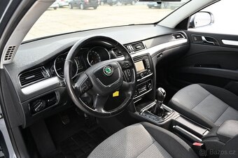 Škoda Superb 2.0TDI 103KW Ambition 5/2012 - 16