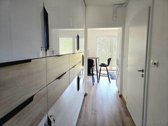 Byt 2+kk, 53 m2 / terasa, zahrada - 16