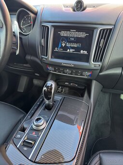 Maserati Levante 3.0 bi-turbo/316kw/4x4/133tkm/krásná výbava - 16