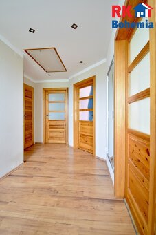 Prodej rodinného domu 213 m² - 16