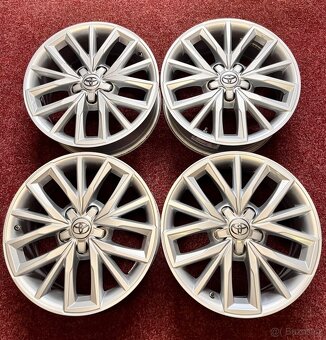 5x114,3 R17 ORIGINÁL Alu Toyota Corolla 2022 - JAKO NOVÉ - 16