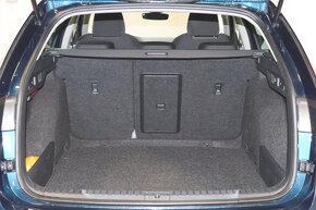 Škoda Octavia Scout 2.0 TDi DSG 4x4 - navi,LED,tažné,200 PS - 16