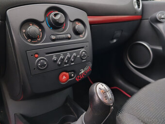 benzínový Renault Clio 1.2 edice Rip Curl   10/2007 - 16